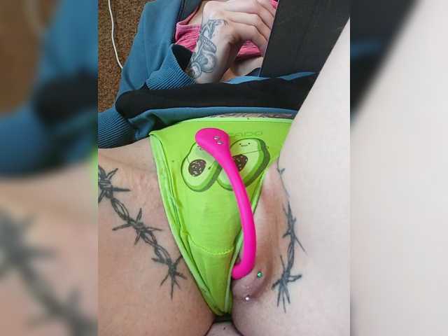 RedFox9595's BongaCams show and profile