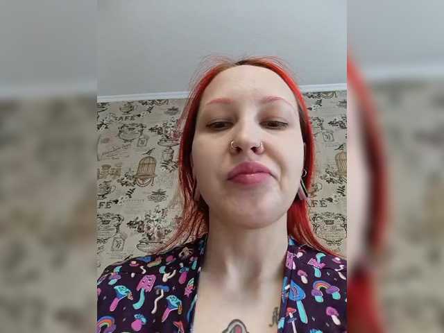 RedFox9595's BongaCams show and profile