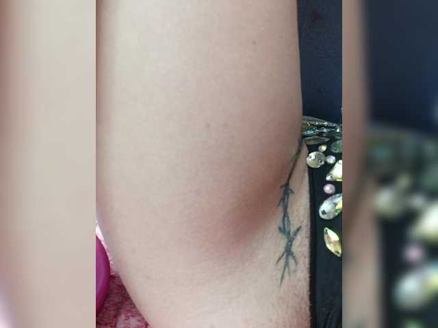 RedFox9595's BongaCams show and profile