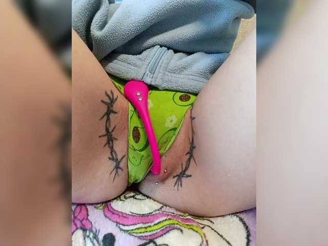 RedFox9595's BongaCams show and profile