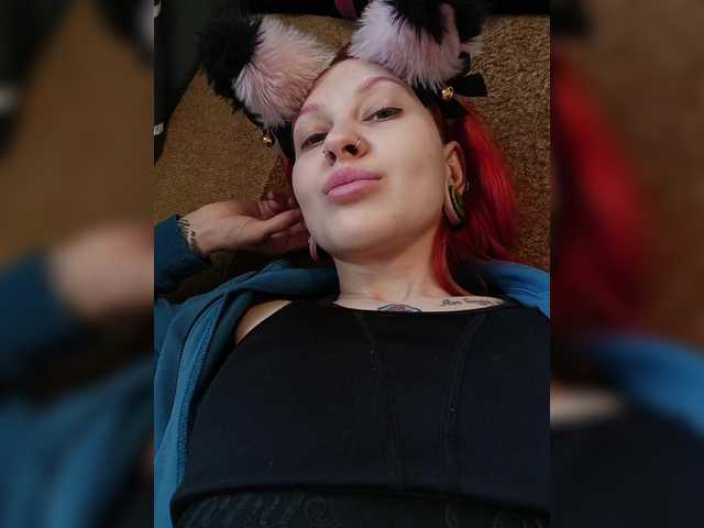 RedFox9595's BongaCams show and profile