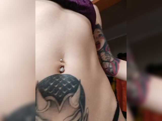 RedFox9595's BongaCams show and profile