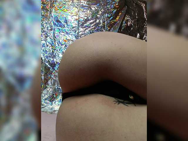 RedFox9595's BongaCams show and profile