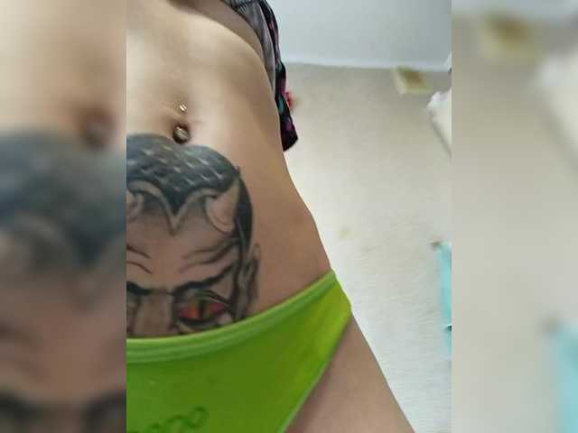 RedFox9595's BongaCams show and profile