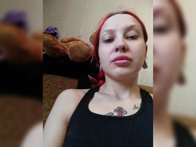 RedFox9595's BongaCams show and profile