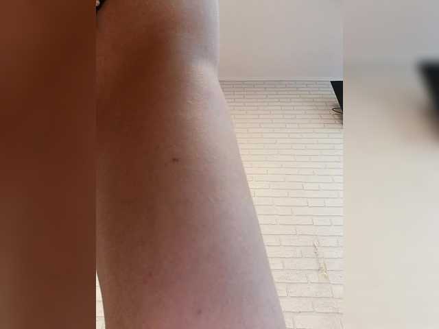 RedFox9595's BongaCams show and profile