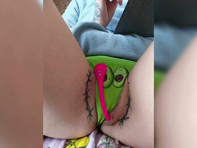 RedFox9595's BongaCams show and profile