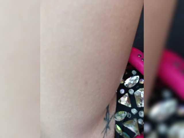 RedFox9595's BongaCams show and profile