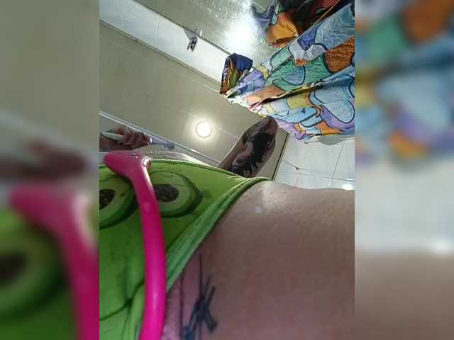 RedFox9595's BongaCams show and profile