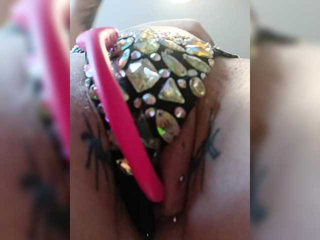 RedFox9595 — Hi! I'm a fiery vixen, and I'm a piercing fantake. Lovens from 2 TK. Tokens are only included in the general chat!