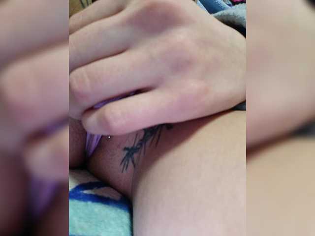 RedFox9595's BongaCams show and profile