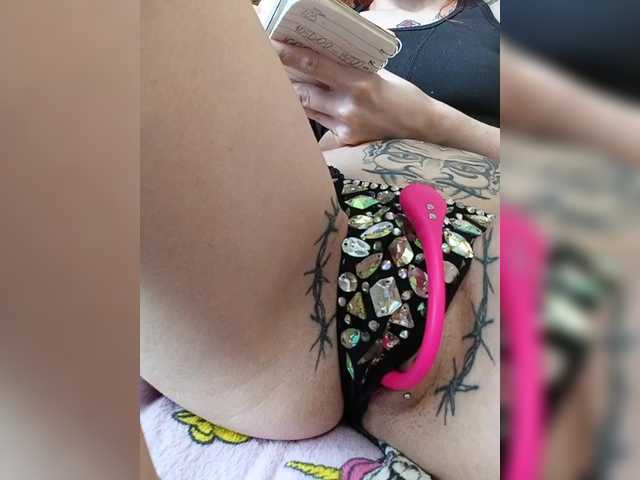 RedFox9595's BongaCams show and profile