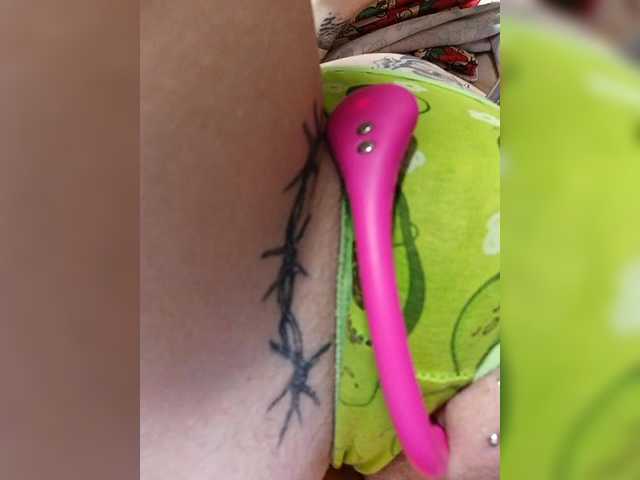 RedFox9595's BongaCams show and profile