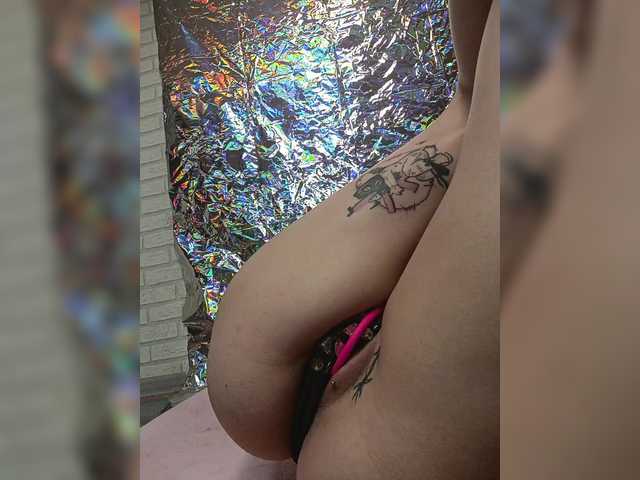 RedFox9595's BongaCams show and profile