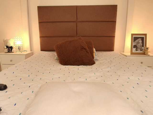 NatashaaTaylor's BongaCams show and profile