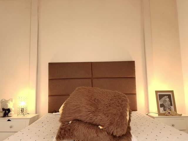 NatashaaTaylor's BongaCams show and profile