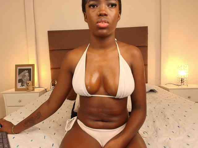 NatashaaTaylor webcam