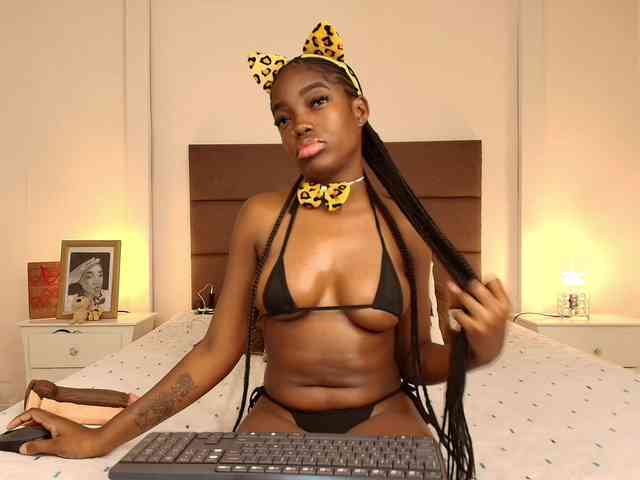 NatashaaTaylor webcam