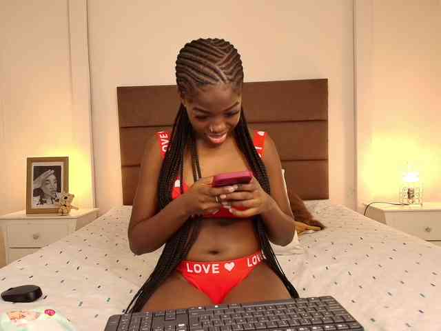 NatashaaTaylor webcam