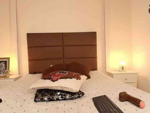 NatashaaTaylor webcam