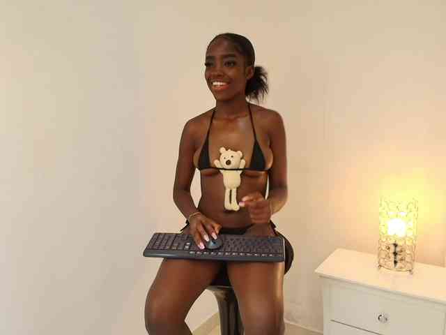 NatashaaTaylor webcam