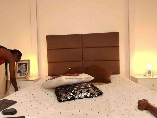 NatashaaTaylor webcam