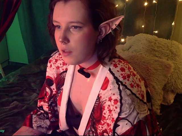 MoonWayWithMemes's BongaCams show and profile