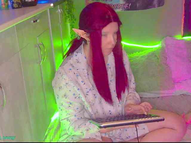 MoonWayWithMemes webcam