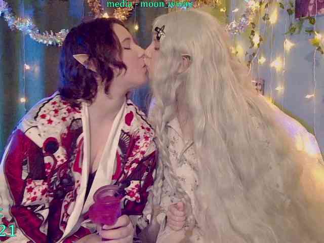 MoonWayWithMemes MoonWayWithMemes