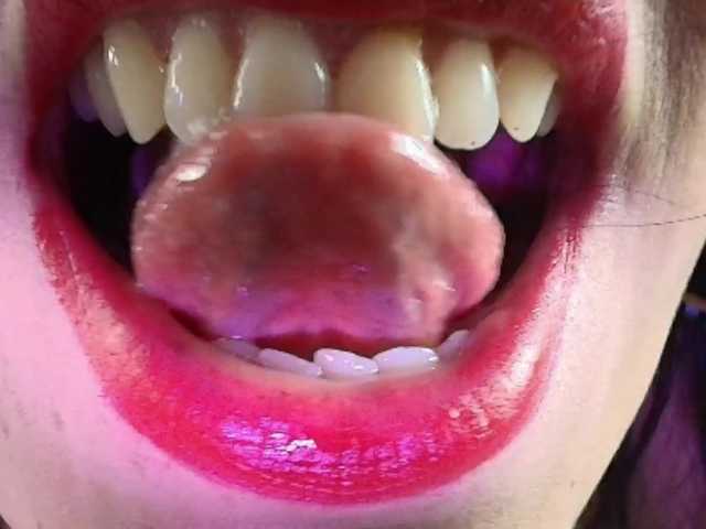 ShanteyLaurent's BongaCams show and profile