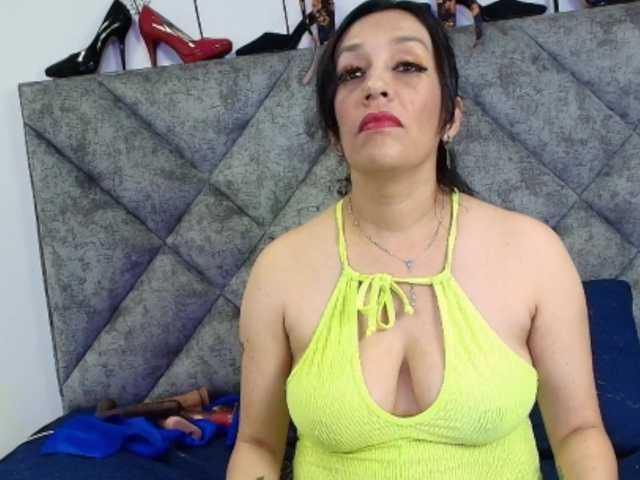 ShanteyLaurent's BongaCams show and profile