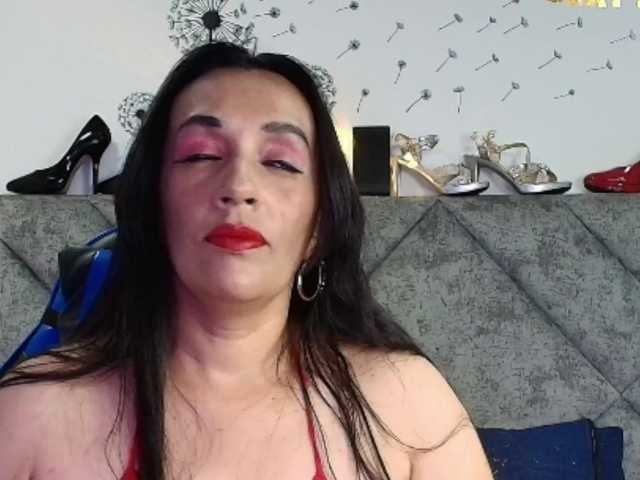 ShanteyLaurent's BongaCams show and profile