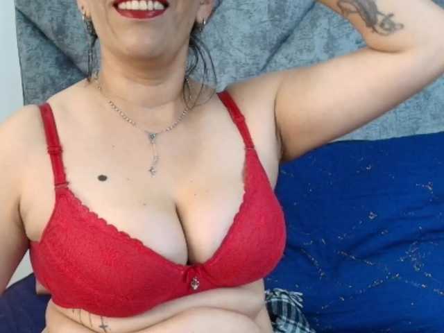 ShanteyLaurent's BongaCams show and profile