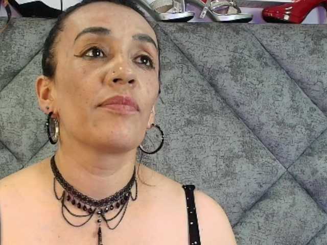 ShanteyLaurent webcam