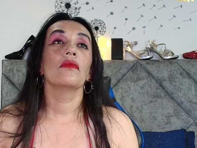 ShanteyLaurent's BongaCams show and profile