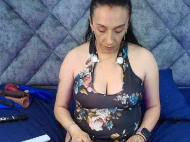 ShanteyLaurent webcam