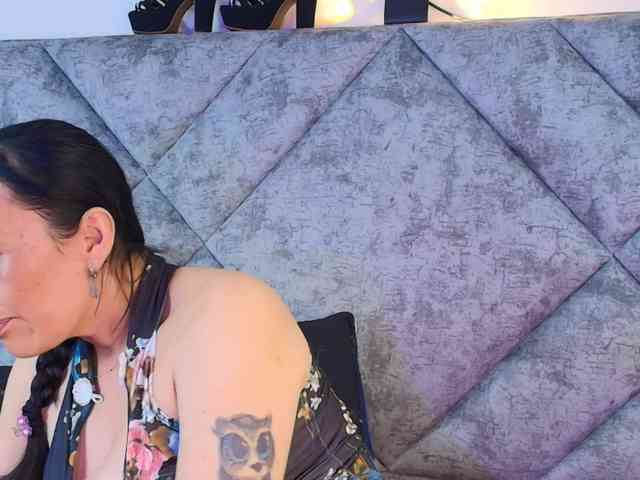 ShanteyLaurent webcam