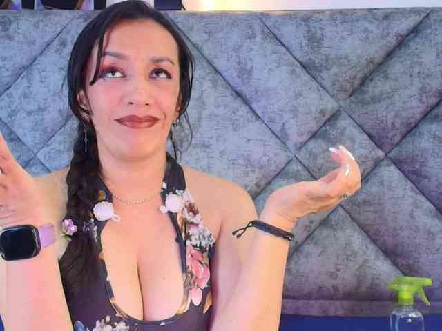 ShanteyLaurent webcam