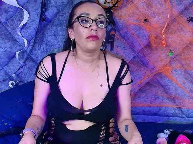 ShanteyLaurent ShanteyLaurent