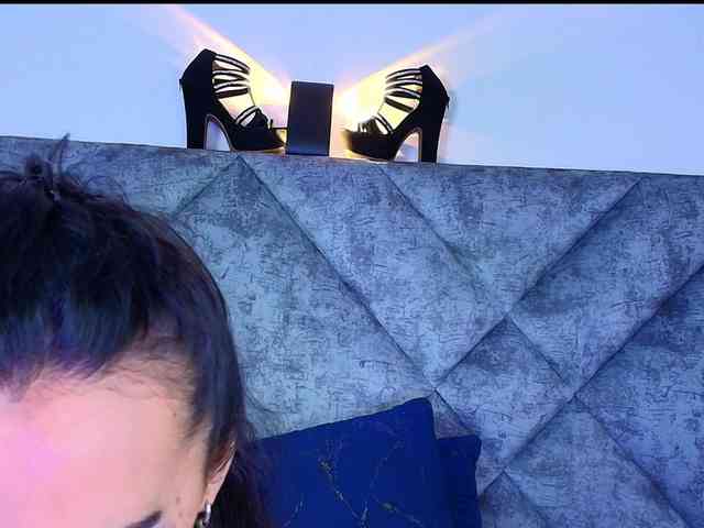 ShanteyLaurent webcam