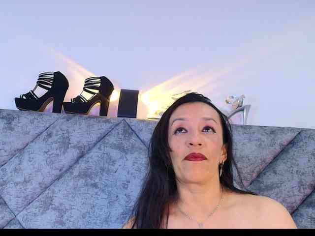 ShanteyLaurent webcam