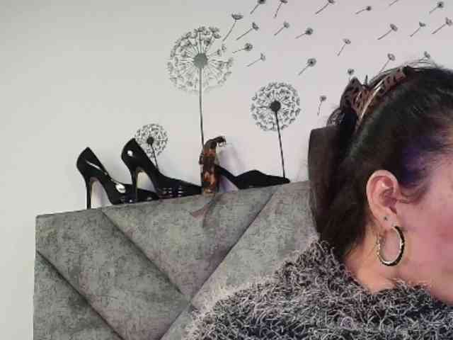 ShanteyLaurent ShanteyLaurent