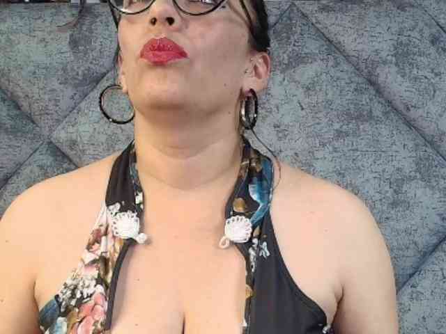 ShanteyLaurent webcam