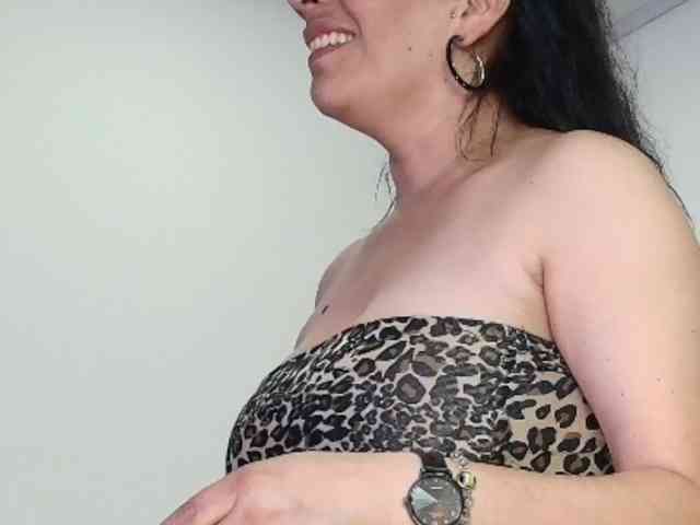 ShanteyLaurent webcam