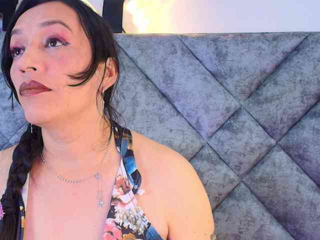 ShanteyLaurent webcam