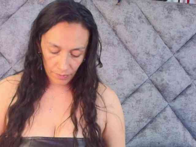 ShanteyLaurent webcam