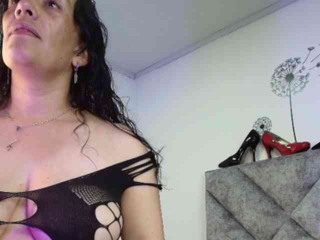 ShanteyLaurent webcam