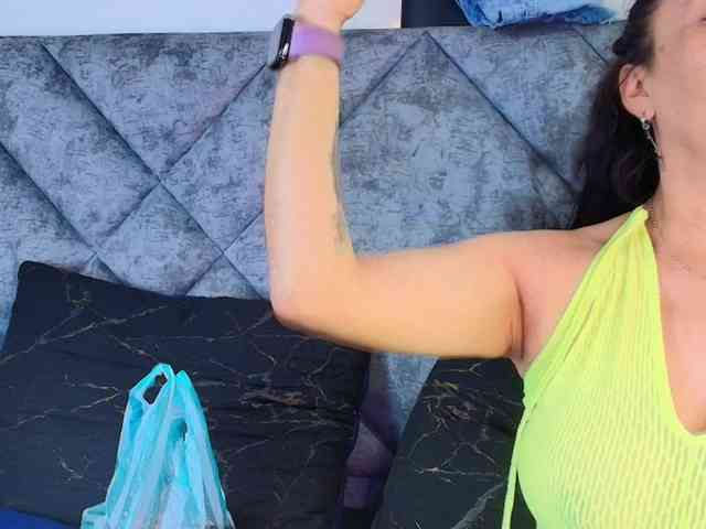 ShanteyLaurent webcam