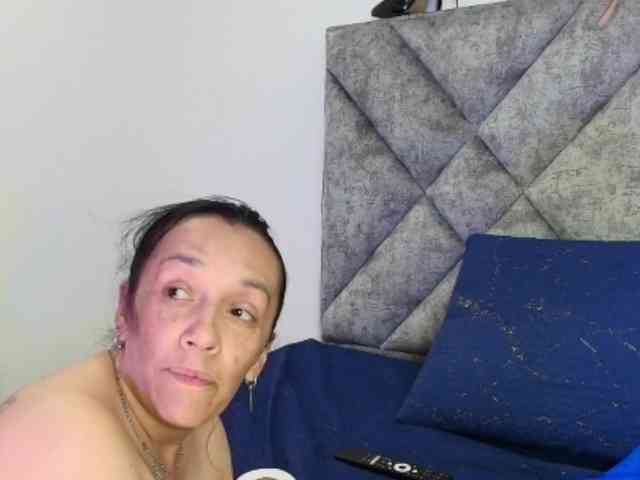 ShanteyLaurent webcam