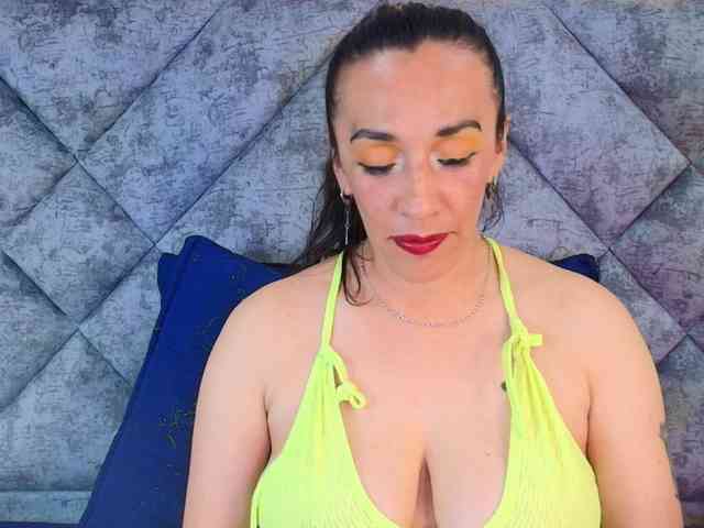 ShanteyLaurent webcam